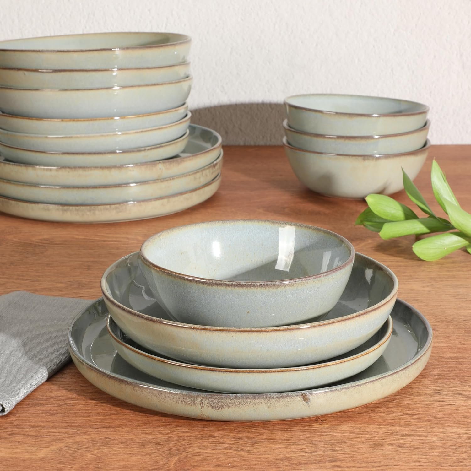 16 Piece (Service for 4) Plates and Bowls Reactive Glaze Round Dishes Stoneware Ceramic Dinnerware Set -Green - Image 2